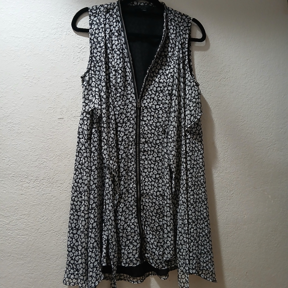 AllSaints size M Black and White Floral Collar Blouse